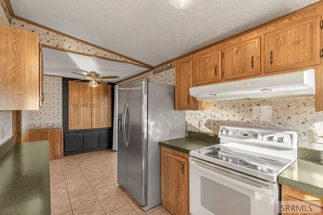 2143 N Whispering Pines Drive, Idaho Falls, ID 83401