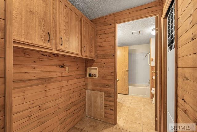 2143 N Whispering Pines Drive, Idaho Falls, ID 83401