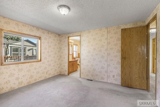 2143 N Whispering Pines Drive, Idaho Falls, ID 83401