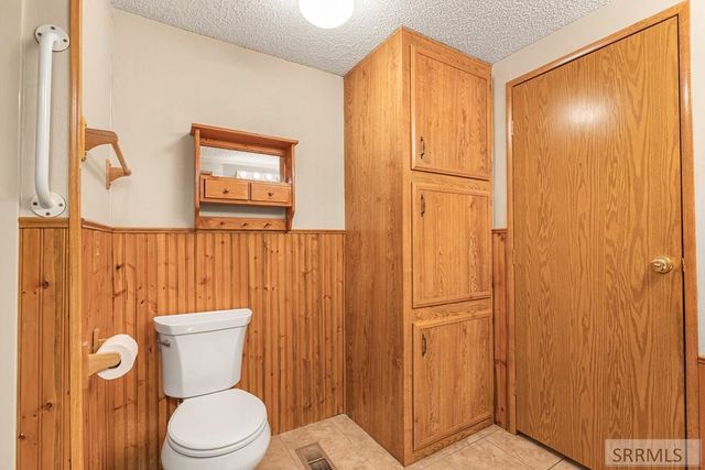 2143 N Whispering Pines Drive, Idaho Falls, ID 83401