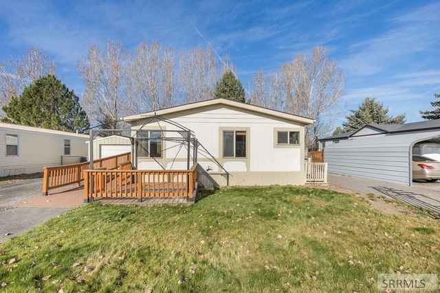 2143 N Whispering Pines Drive, Idaho Falls, ID 83401