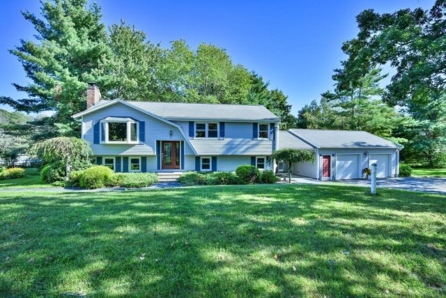 152 Federal Hill Rd, Oxford, MA 01540