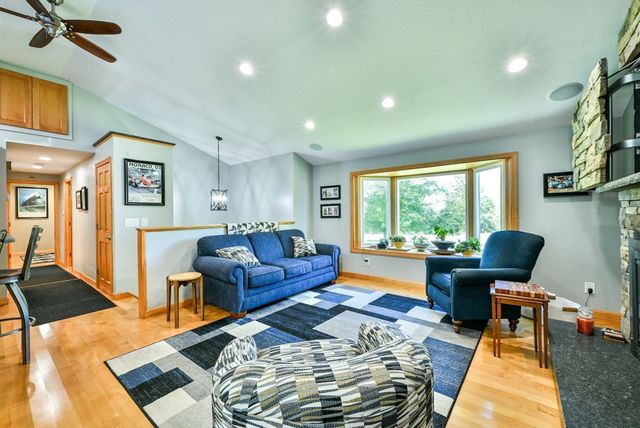 152 Federal Hill Rd, Oxford, MA 01540