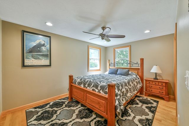 152 Federal Hill Rd, Oxford, MA 01540