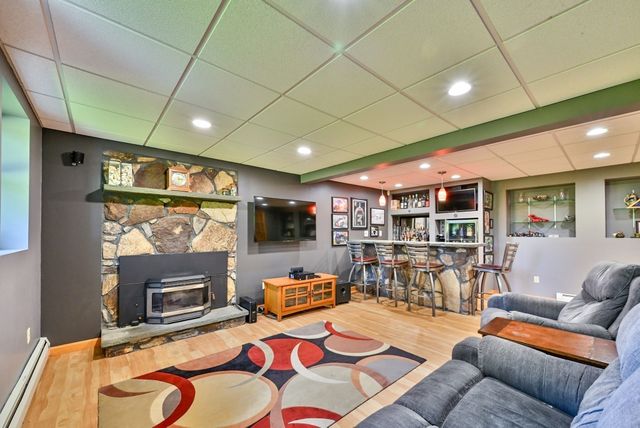 152 Federal Hill Rd, Oxford, MA 01540