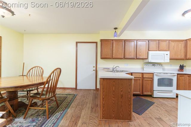 7511 Welle Road, Brighton, MI 48116