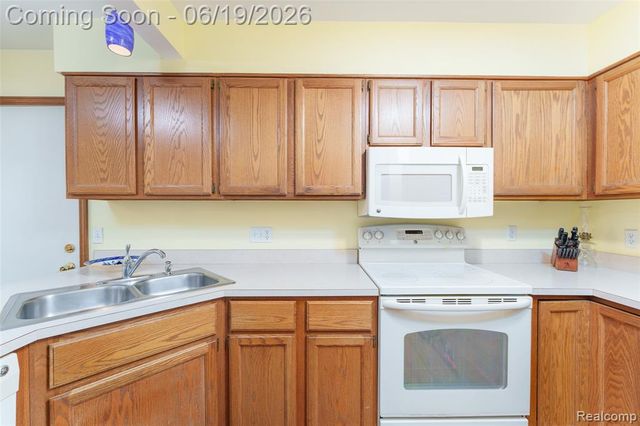 7511 Welle Road, Brighton, MI 48116