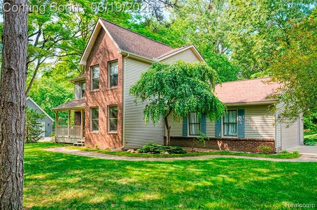 7511 Welle Road, Brighton, MI 48116