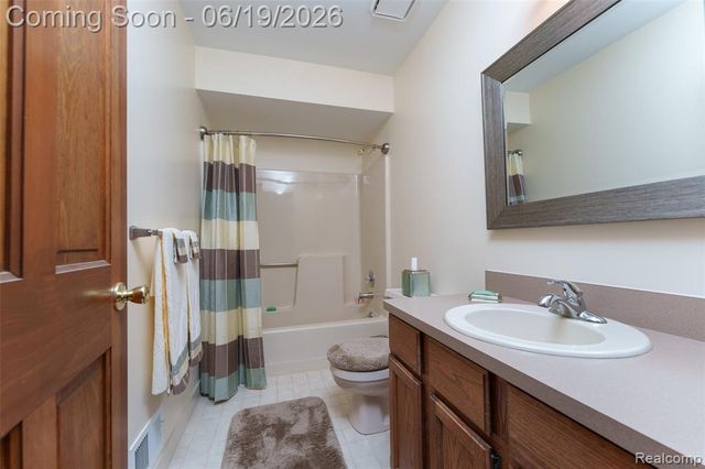 7511 Welle Road, Brighton, MI 48116