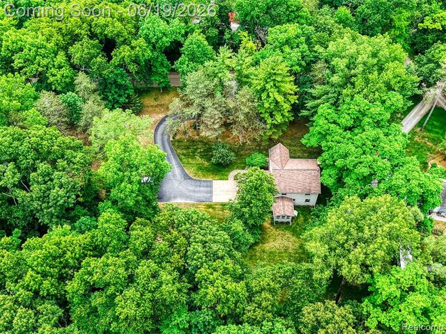 7511 Welle Road, Brighton, MI 48116