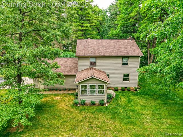 7511 Welle Road, Brighton, MI 48116