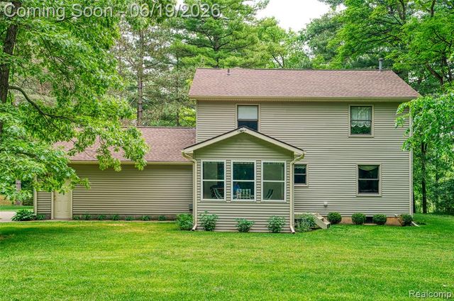 7511 Welle Road, Brighton, MI 48116