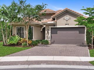 9505 Kalmar Circle W, Parkland, FL 33076