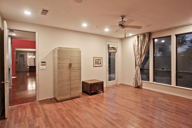 1234 Sugar Creek Boulevard, Sugar Land, TX 77478