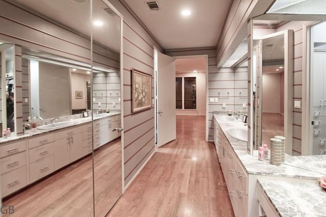 1234 Sugar Creek Boulevard, Sugar Land, TX 77478