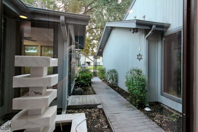 1234 Sugar Creek Boulevard, Sugar Land, TX 77478