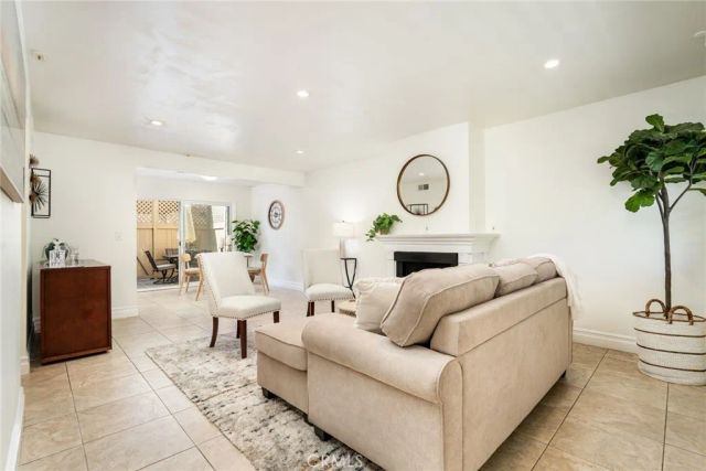 12 Latitude Court, Newport Beach, CA 92663