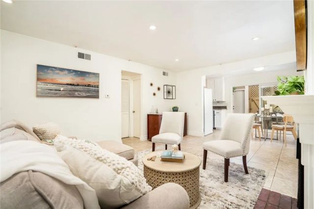 12 Latitude Court, Newport Beach, CA 92663