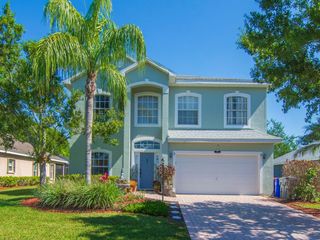 521 N Valencia Circle SW, Vero Beach, FL 32968