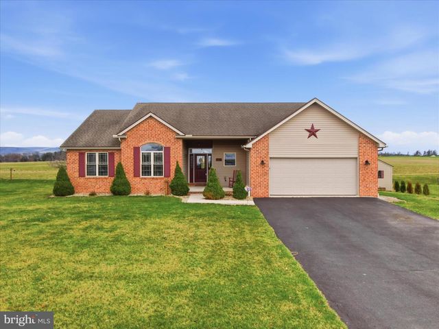 570 STARR AVE, Chambersburg, PA 17202