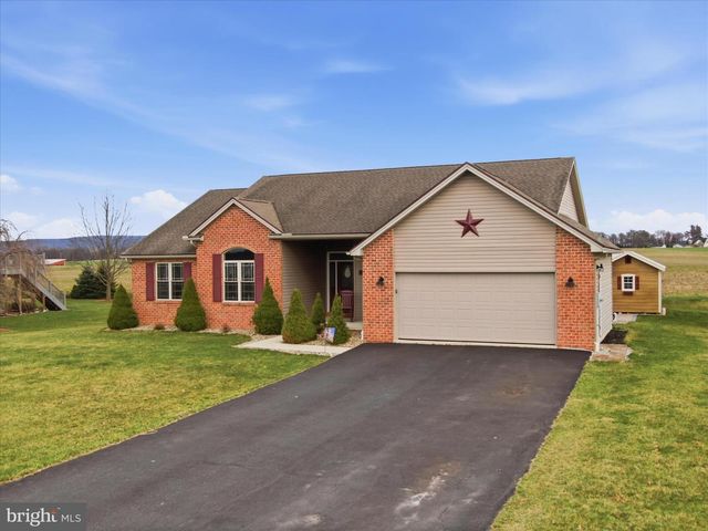 570 STARR AVE, Chambersburg, PA 17202