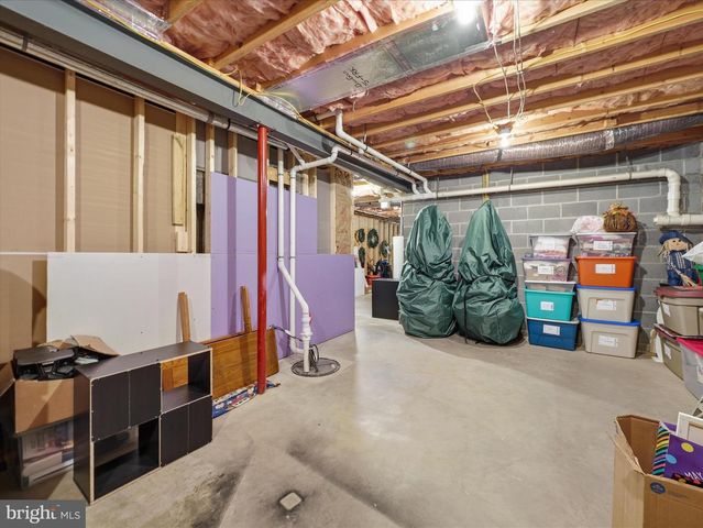 570 STARR AVE, Chambersburg, PA 17202