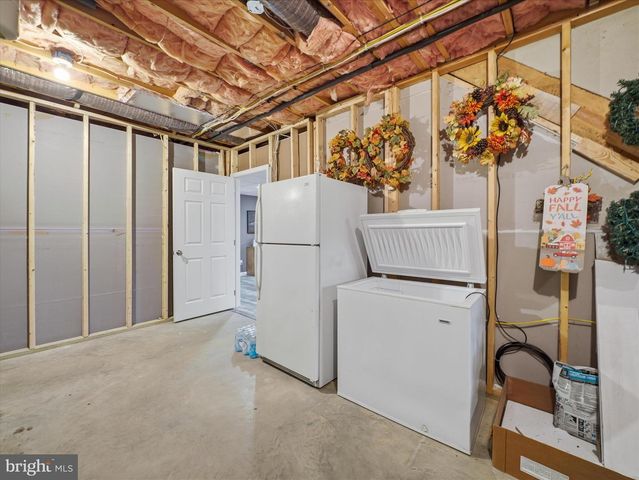 570 STARR AVE, Chambersburg, PA 17202