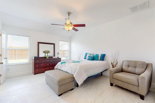 1008 Talpa Lane, Forney, TX 75126