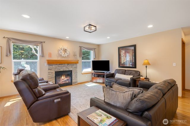 1108 Eckard Avenue, Port Angeles, WA 98362