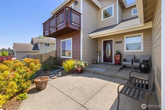 1108 Eckard Avenue, Port Angeles, WA 98362