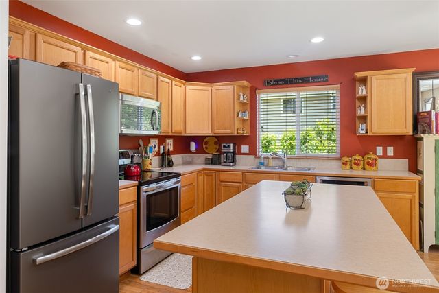1108 Eckard Avenue, Port Angeles, WA 98362