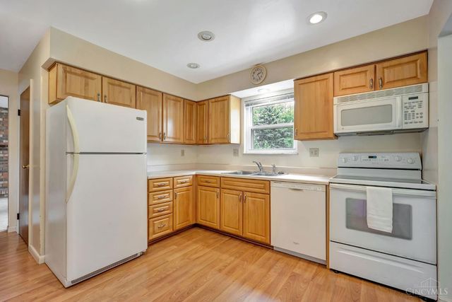 818 Heavenly Lane, Delhi Twp, OH 45238