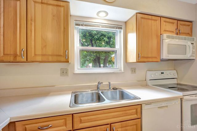818 Heavenly Lane, Delhi Twp, OH 45238