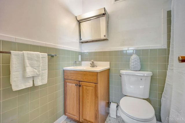 818 Heavenly Lane, Delhi Twp, OH 45238
