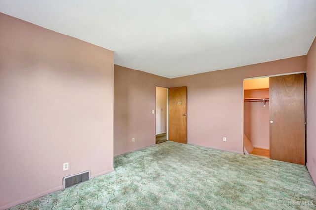 818 Heavenly Lane, Delhi Twp, OH 45238