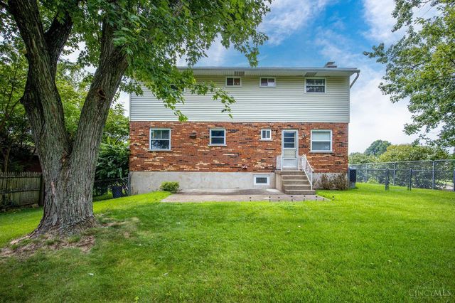 818 Heavenly Lane, Delhi Twp, OH 45238
