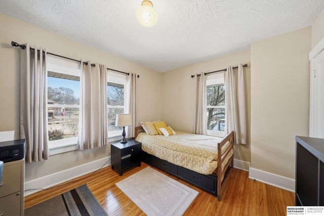 2142 Lake Street, Lincoln, NE 68502