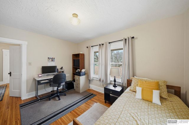 2142 Lake Street, Lincoln, NE 68502