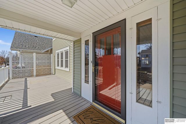 2142 Lake Street, Lincoln, NE 68502