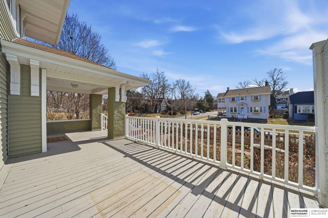 2142 Lake Street, Lincoln, NE 68502