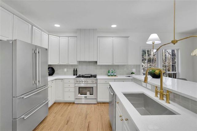 4220 Delamar Drive, Cumming, GA 30041