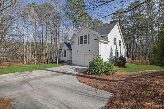 4220 Delamar Drive, Cumming, GA 30041