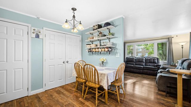 1113 Begonia Street SE, Demotte, IN 46310