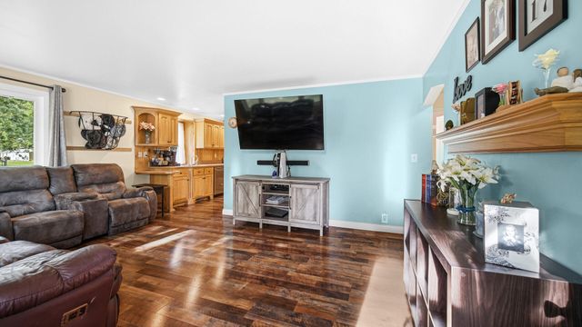 1113 Begonia Street SE, Demotte, IN 46310