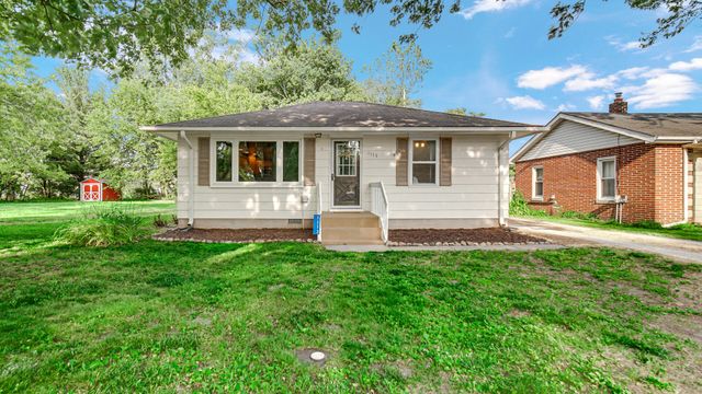 1113 Begonia Street SE, Demotte, IN 46310