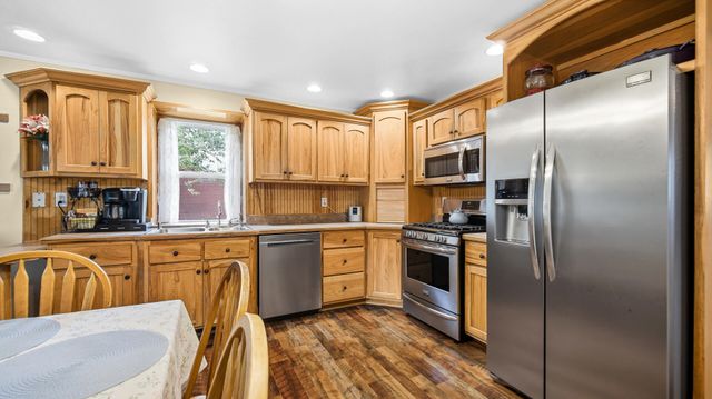 1113 Begonia Street SE, Demotte, IN 46310