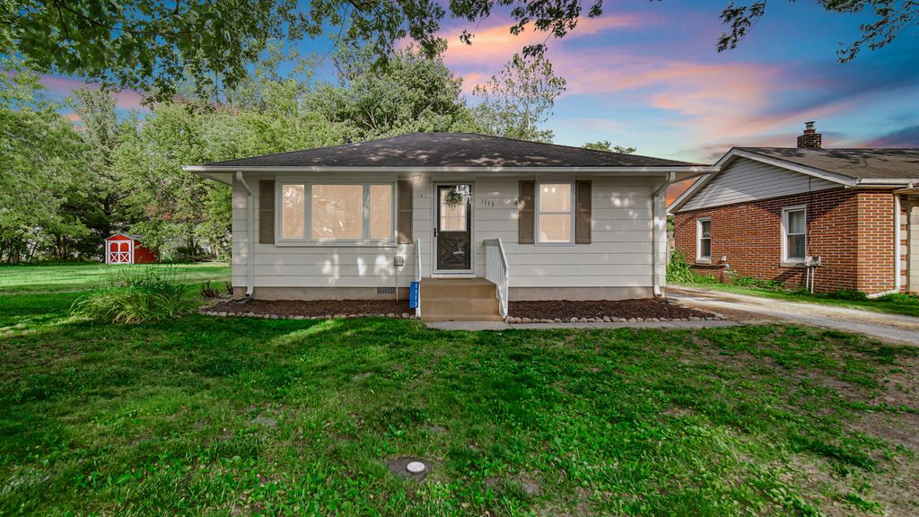 1113 Begonia Street SE, Demotte, IN 46310