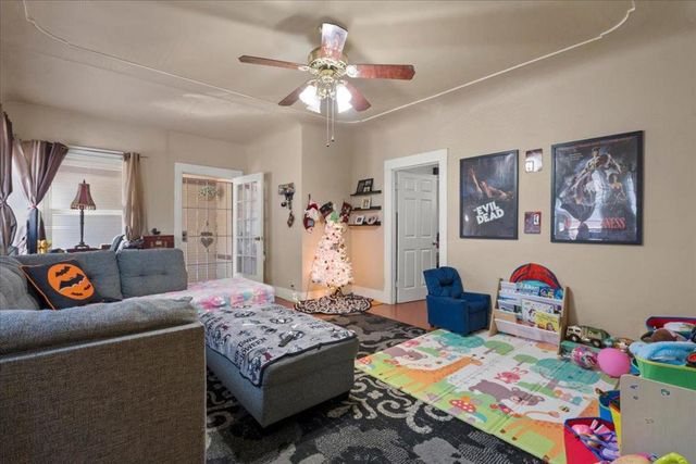 899 W San Carlos Street 1, San Jose, CA 95126