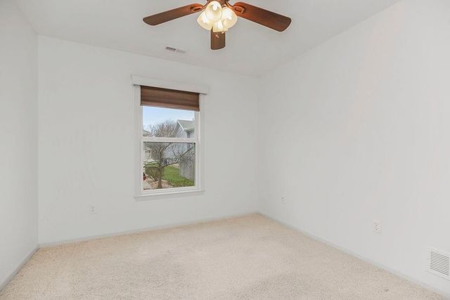 860 Meadowlark Court, Lansing, KS 66043