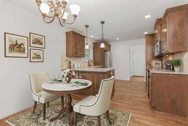 860 Meadowlark Court, Lansing, KS 66043